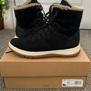 Ugg Lakesider mid lace boots, black color, size 9.5.